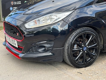 Used Ford Fiesta 2015 for sale - 75599848: Photo