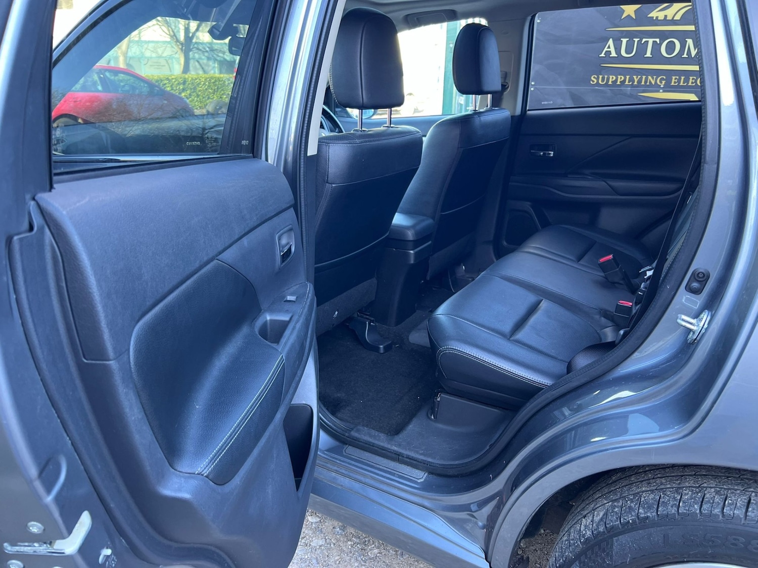 Used Mitsubishi Outlander 2015 for sale - 77113090: Photo 10