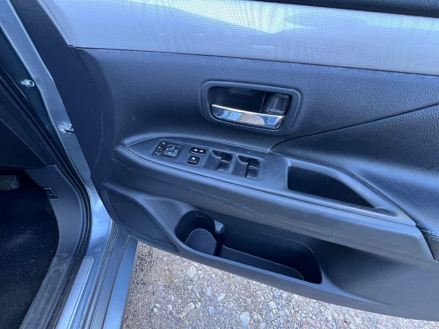 Used Mitsubishi Outlander 2015 for sale - 77113090: Photo 15