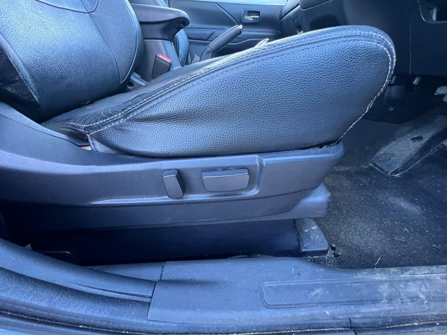 Used Mitsubishi Outlander 2015 for sale - 77113090: Photo 16