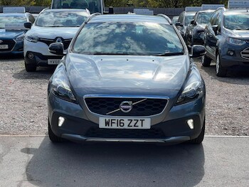 Used Volvo V40 2016 for sale - 79507441: Photo