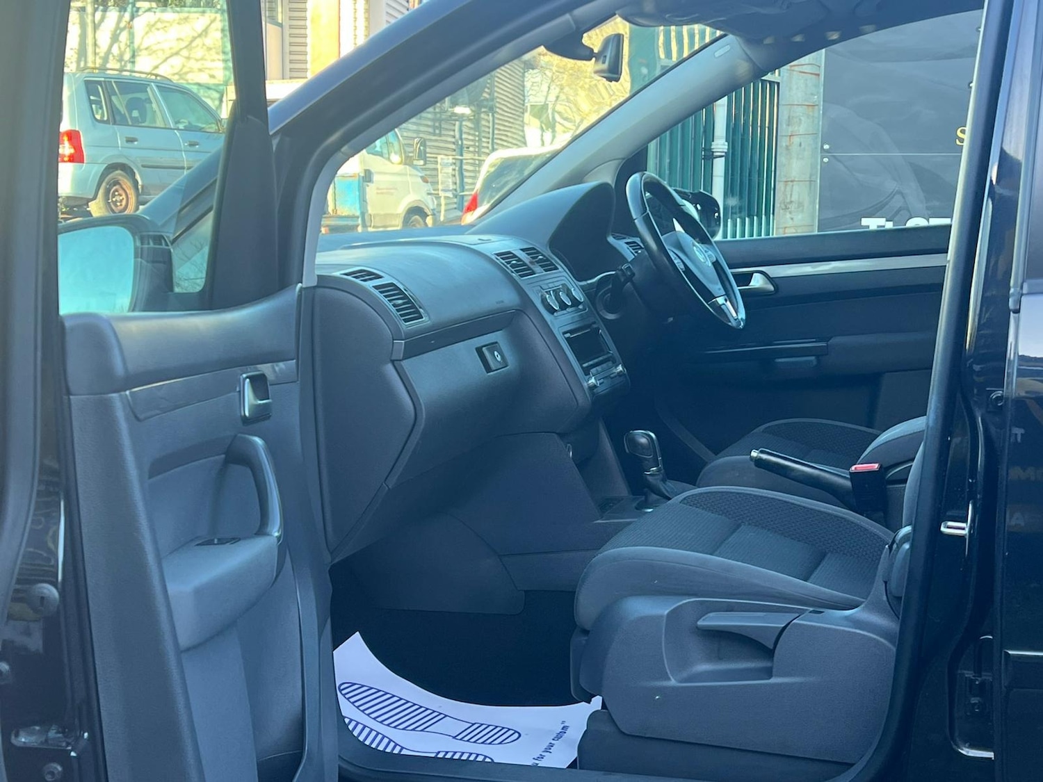 Used Volkswagen Touran 2015 for sale - 76693900: Photo 19