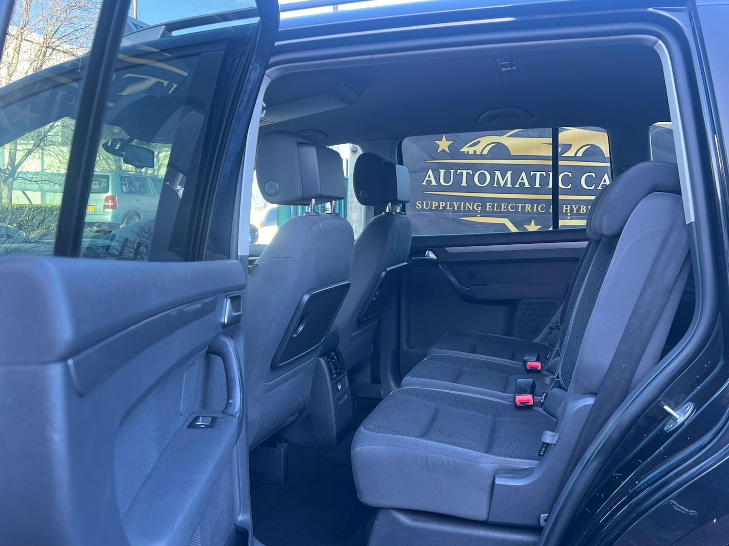 Used Volkswagen Touran 2015 for sale - 76693900: Photo 22