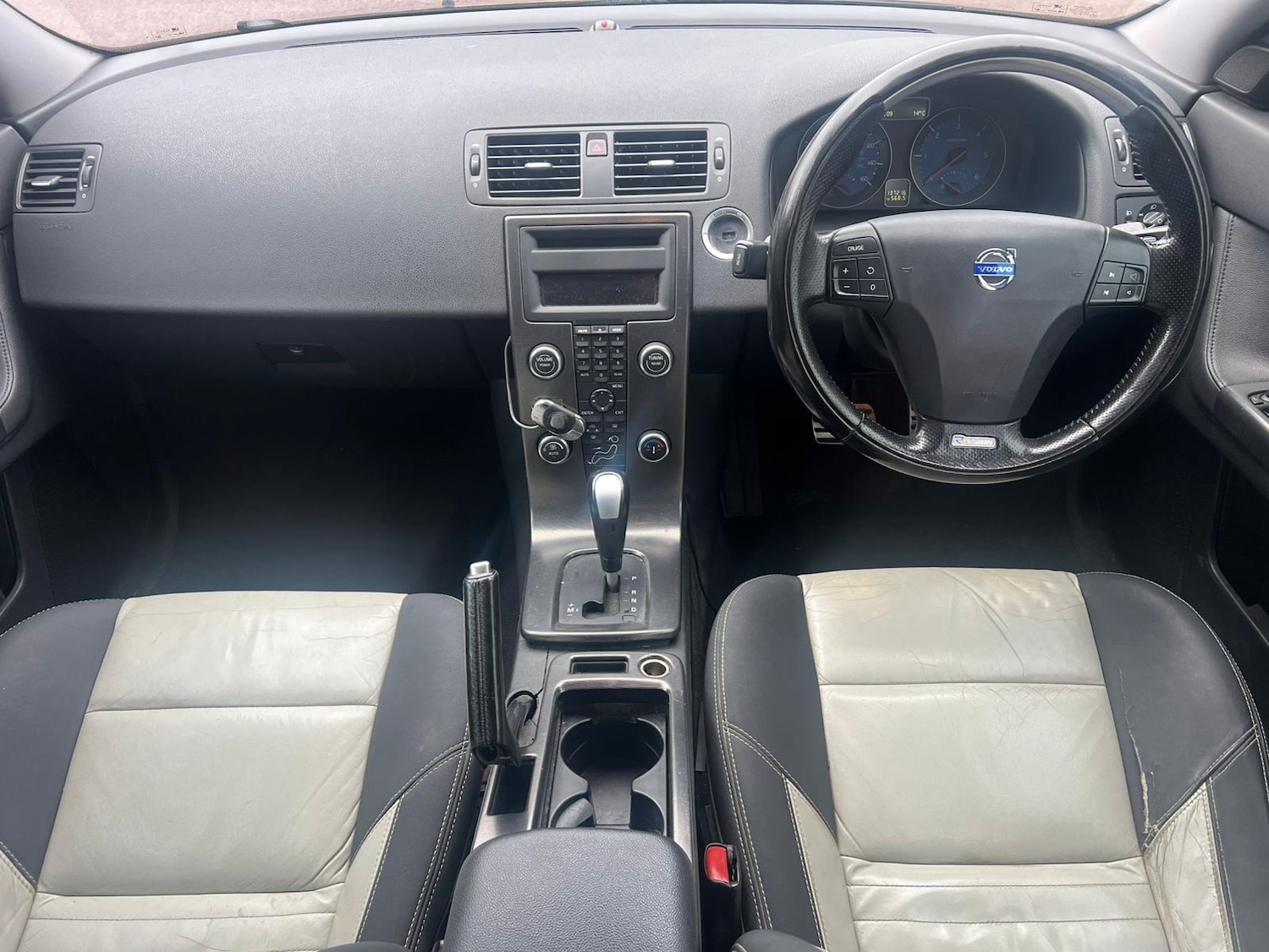 Used Volvo V50 2009 for sale - 76725978: Photo 19
