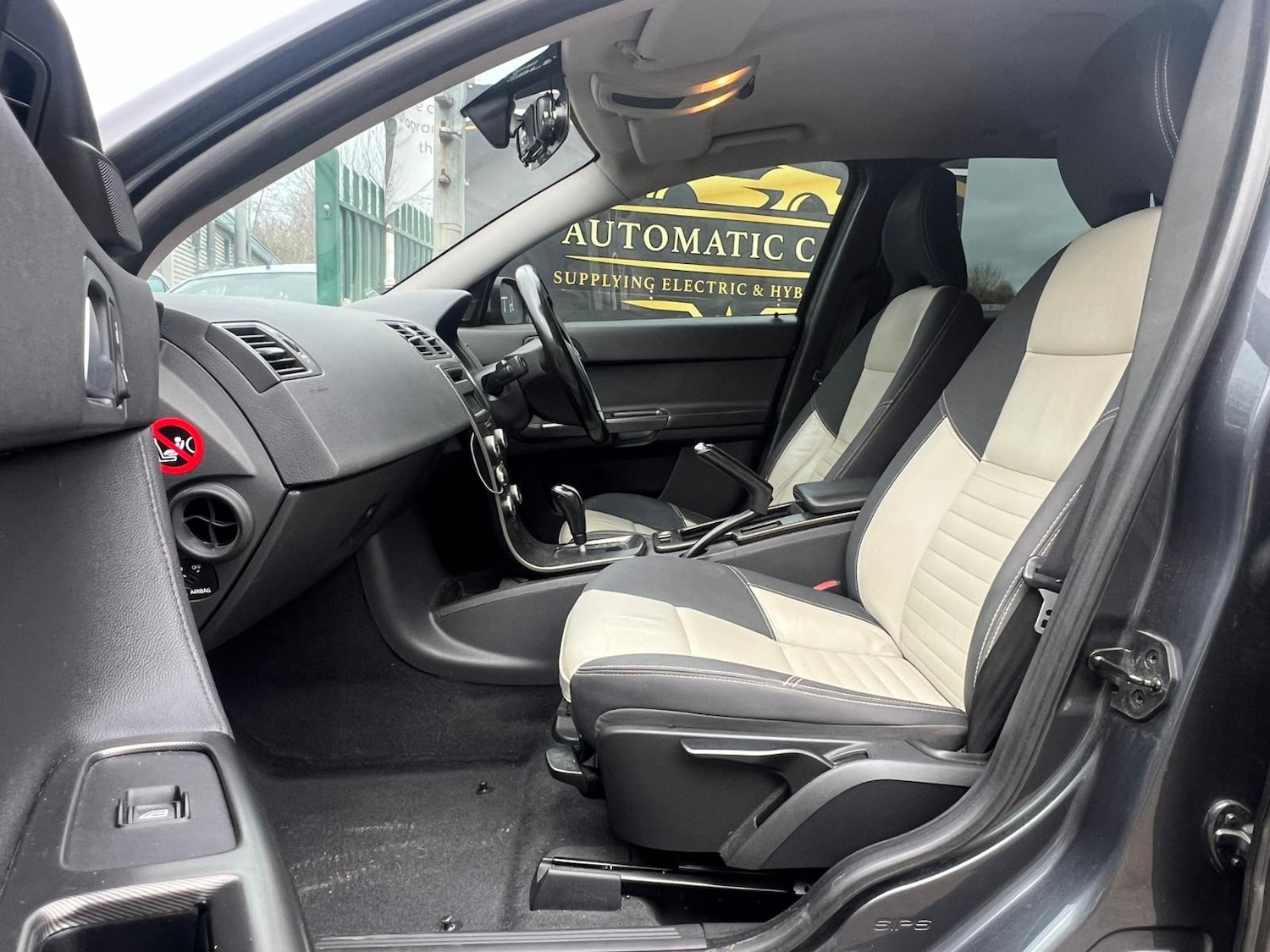 Used Volvo V50 2009 for sale - 76725978: Photo 36