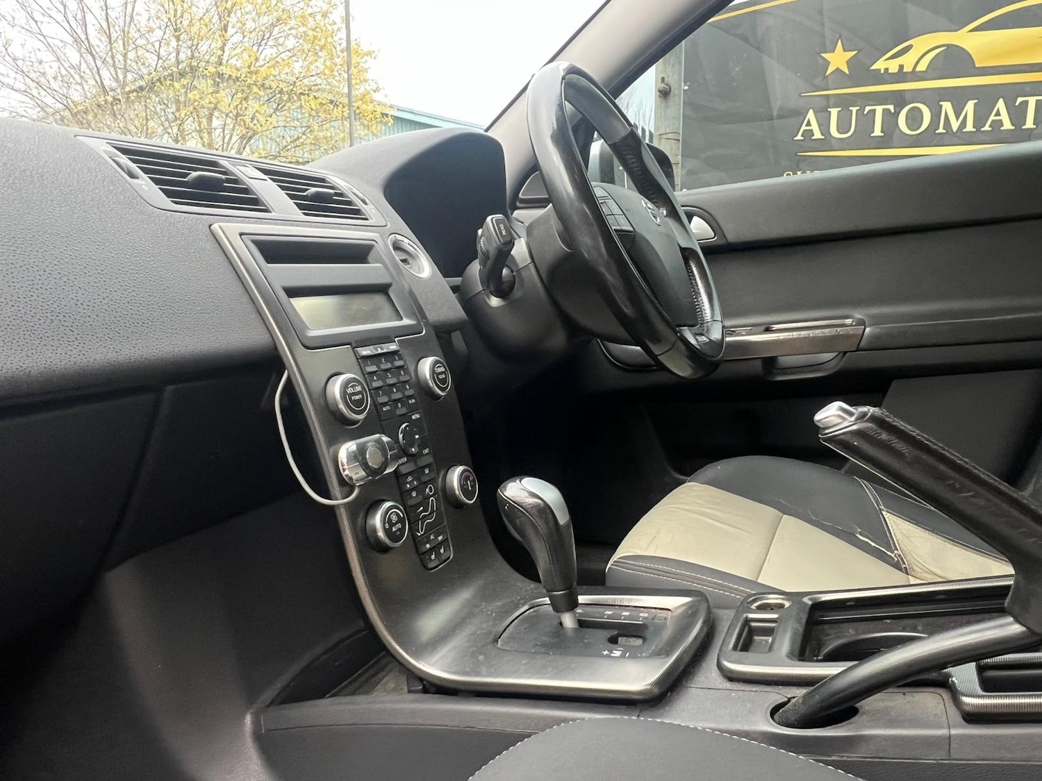 Used Volvo V50 2009 for sale - 76725978: Photo 37