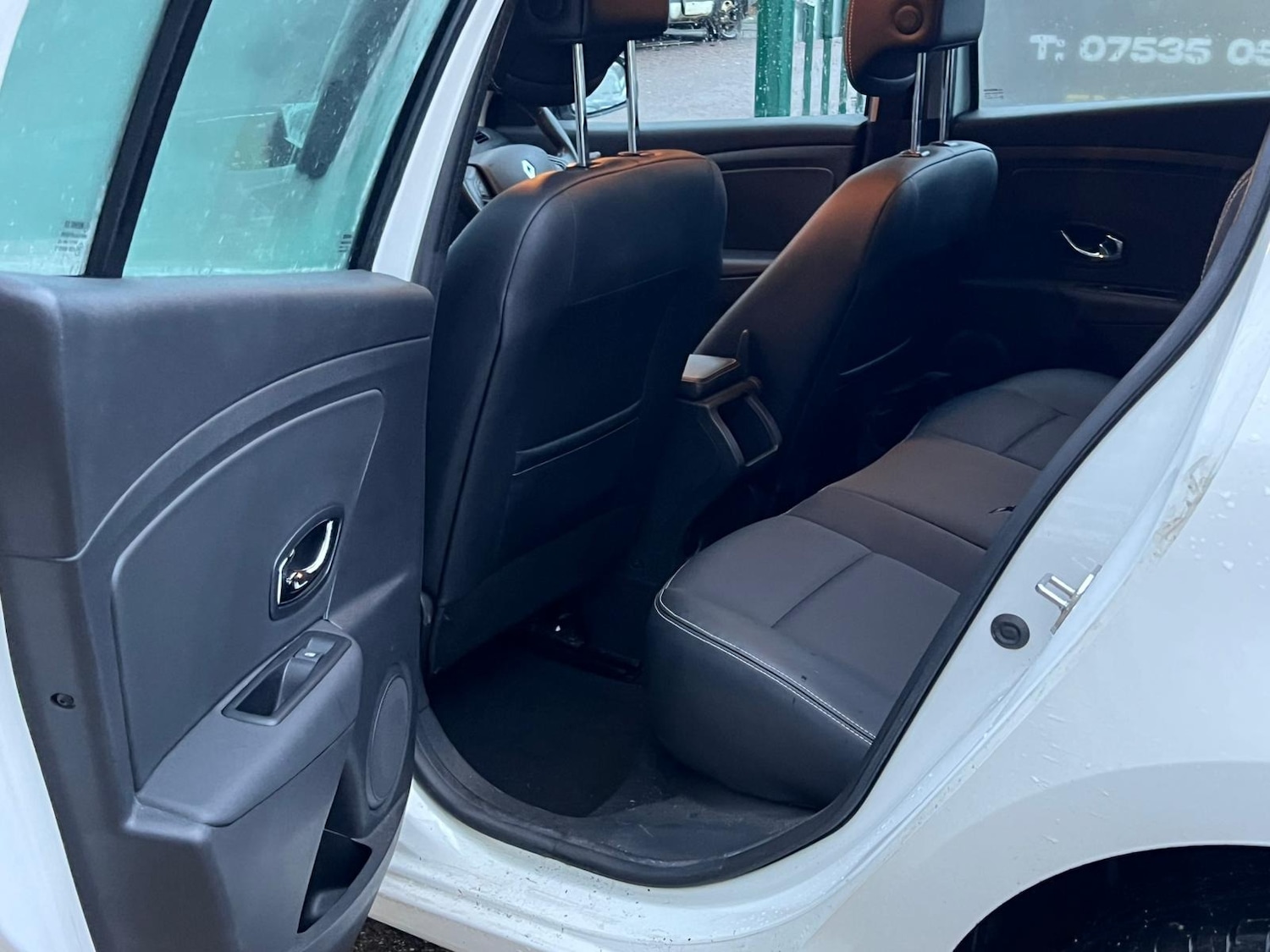 Used Renault Megane 2015 for sale - 77159621: Photo 10