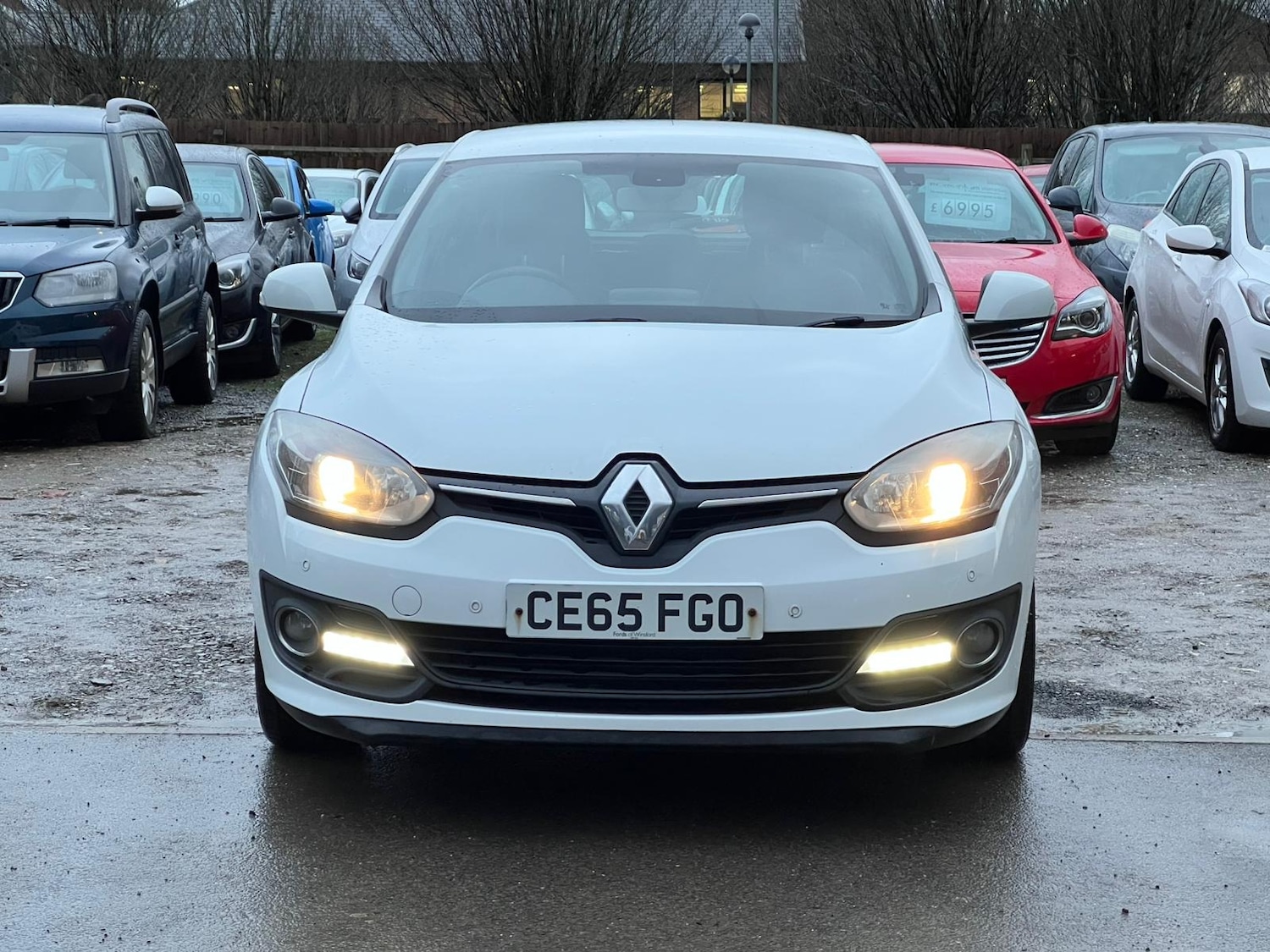 Used Renault Megane 2015 for sale - 77159621: Photo 2