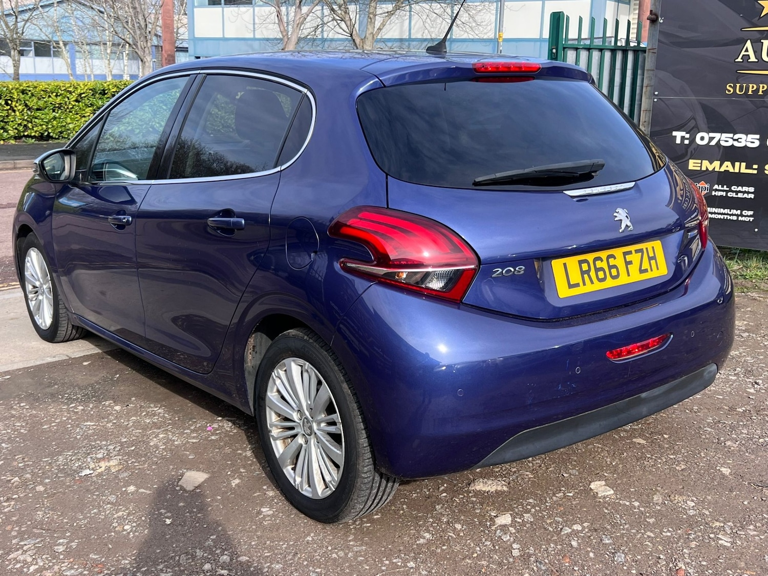 Used Peugeot 208 2016 for sale - 77819110: Photo 4