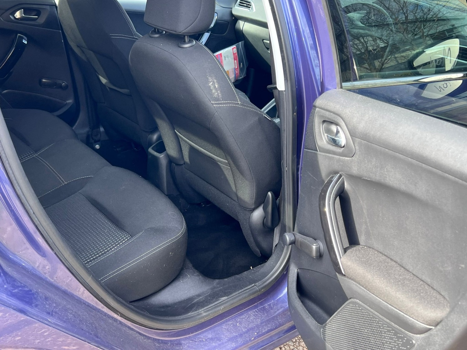 Used Peugeot 208 2016 for sale - 77819110: Photo 8