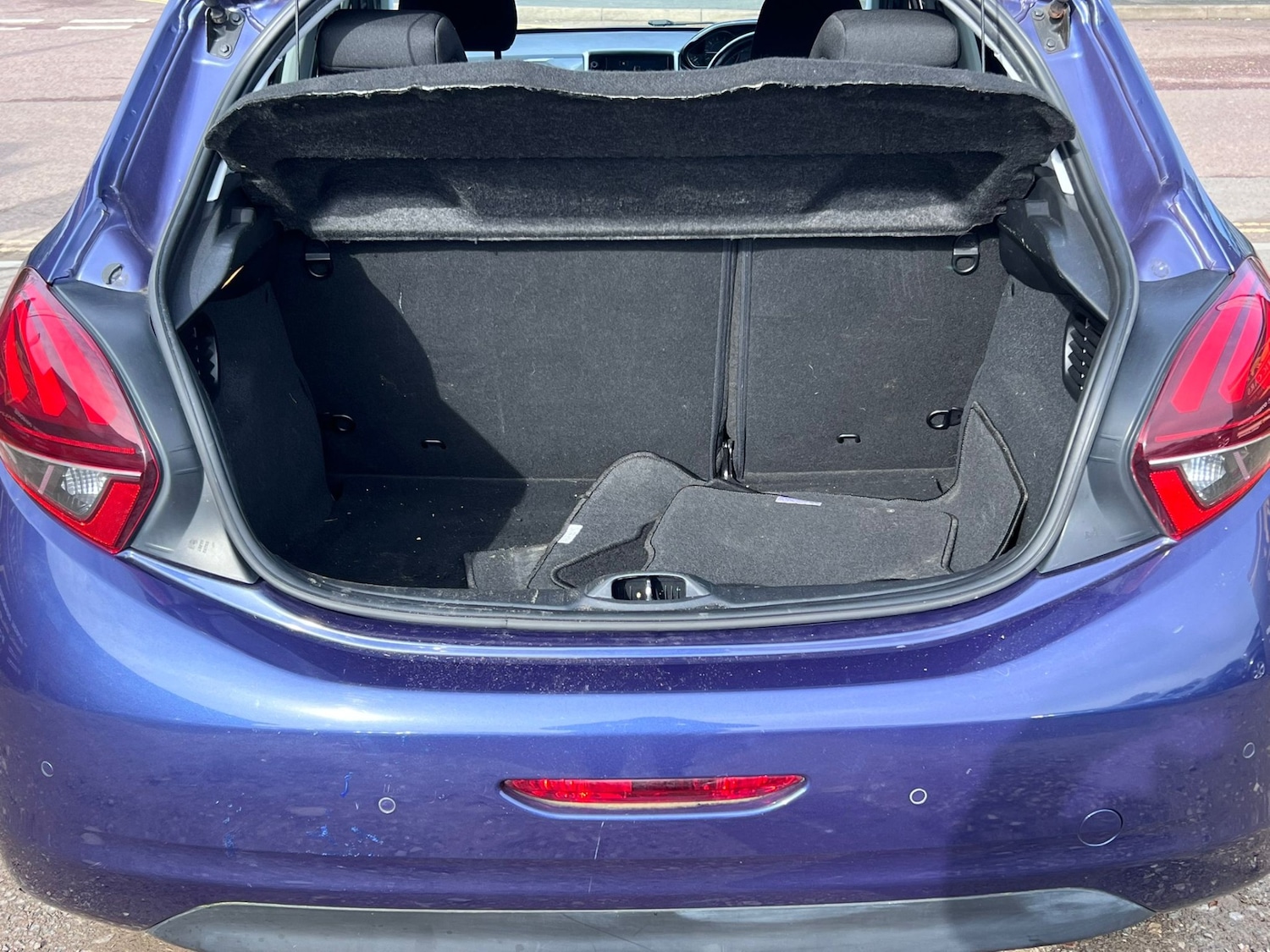 Used Peugeot 208 2016 for sale - 77819110: Photo 9