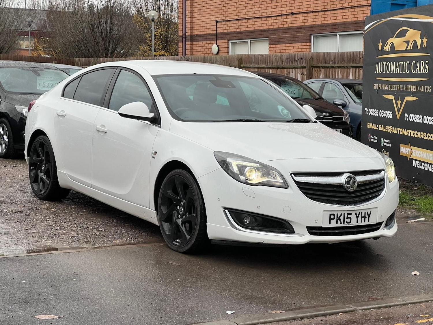 Used Vauxhall Insignia 2015 for sale - 76580332: Photo 1
