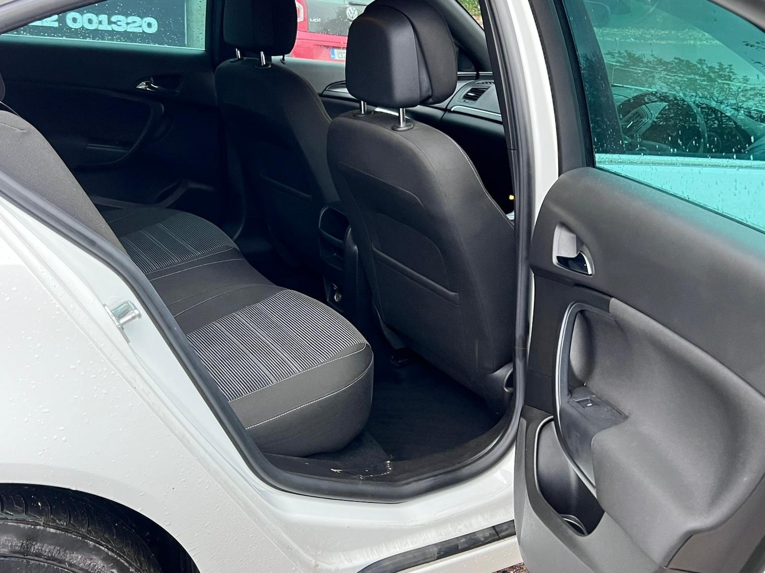 Used Vauxhall Insignia 2015 for sale - 76580332: Photo 10