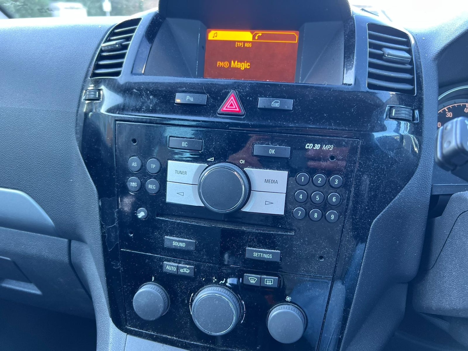 Used Vauxhall Zafira 2013 for sale - 77113045: Photo 16