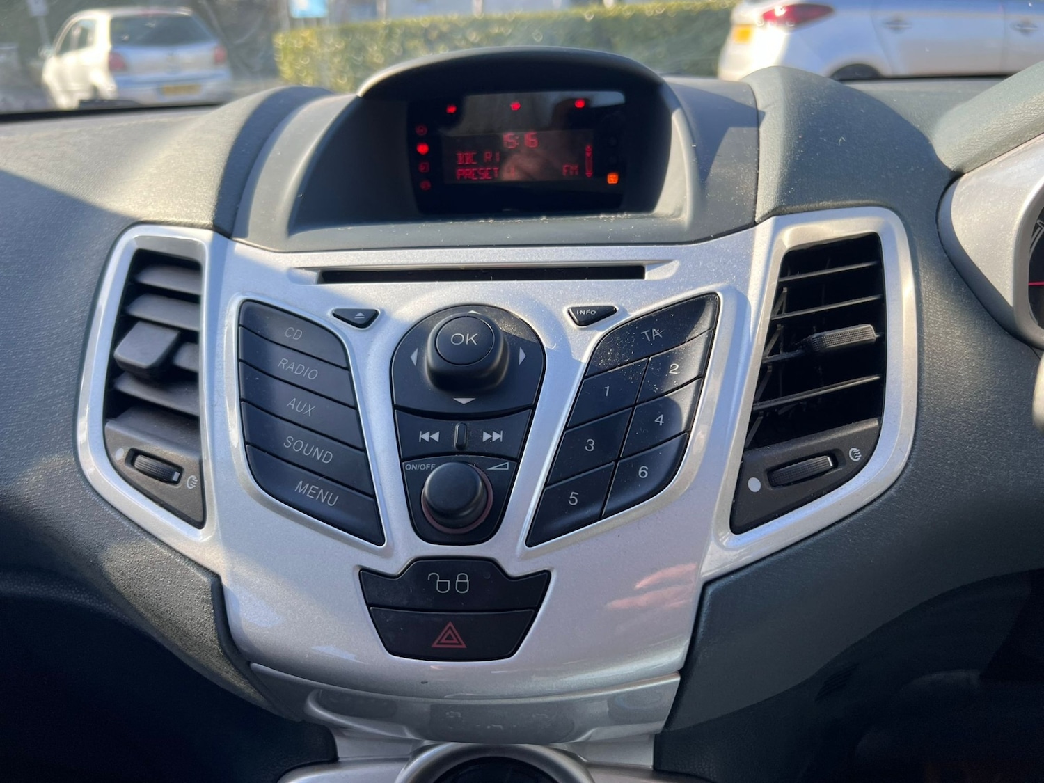 Used Ford Fiesta 2010 for sale - 77720794: Photo 15