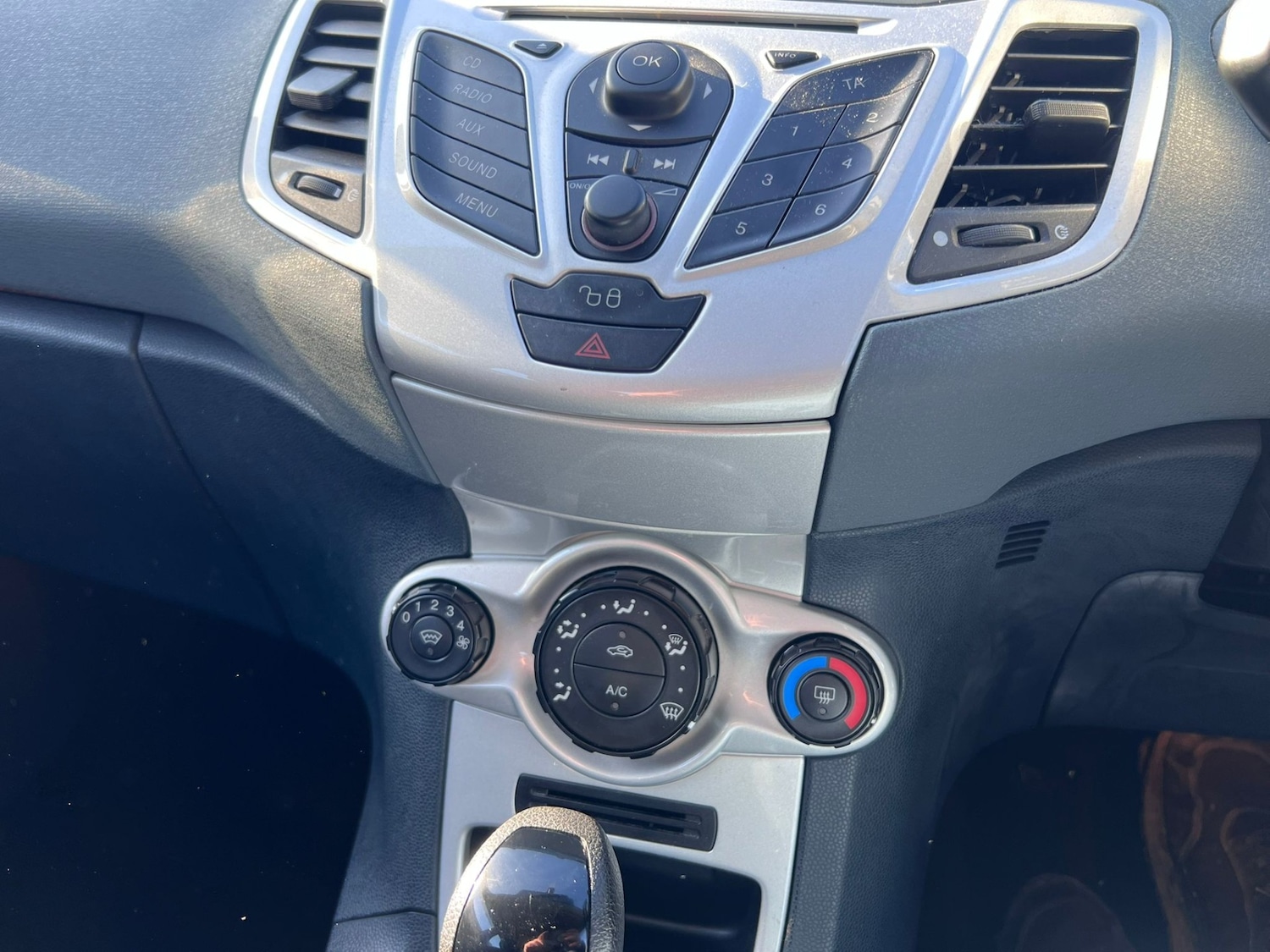 Used Ford Fiesta 2010 for sale - 77720794: Photo 16