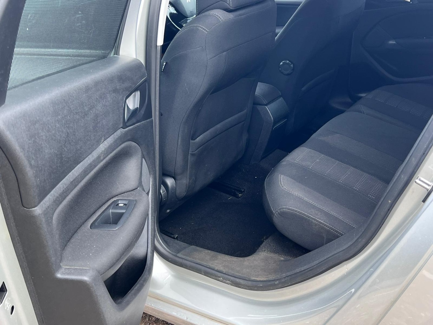 Used Peugeot 308 2016 for sale - 76436301: Photo 11