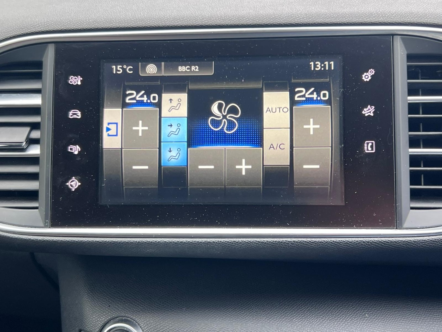 Used Peugeot 308 2016 for sale - 76436301: Photo 15