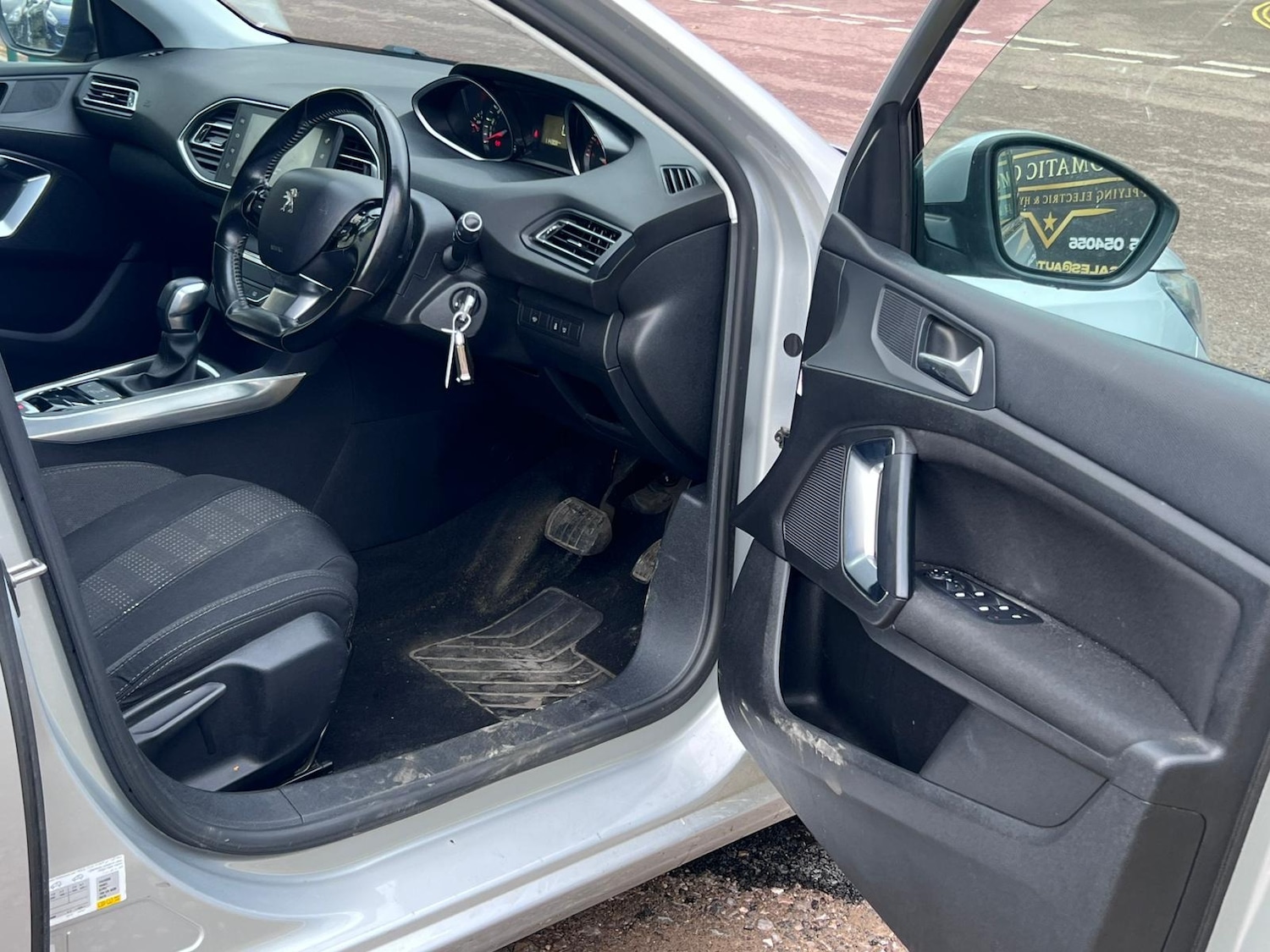 Used Peugeot 308 2016 for sale - 76436301: Photo 7