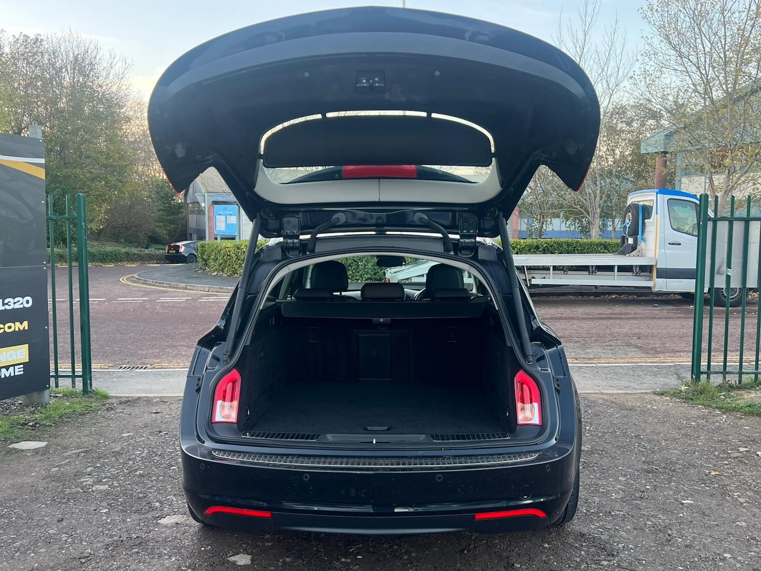 Used Vauxhall Insignia 2015 for sale - 76638222: Photo 21