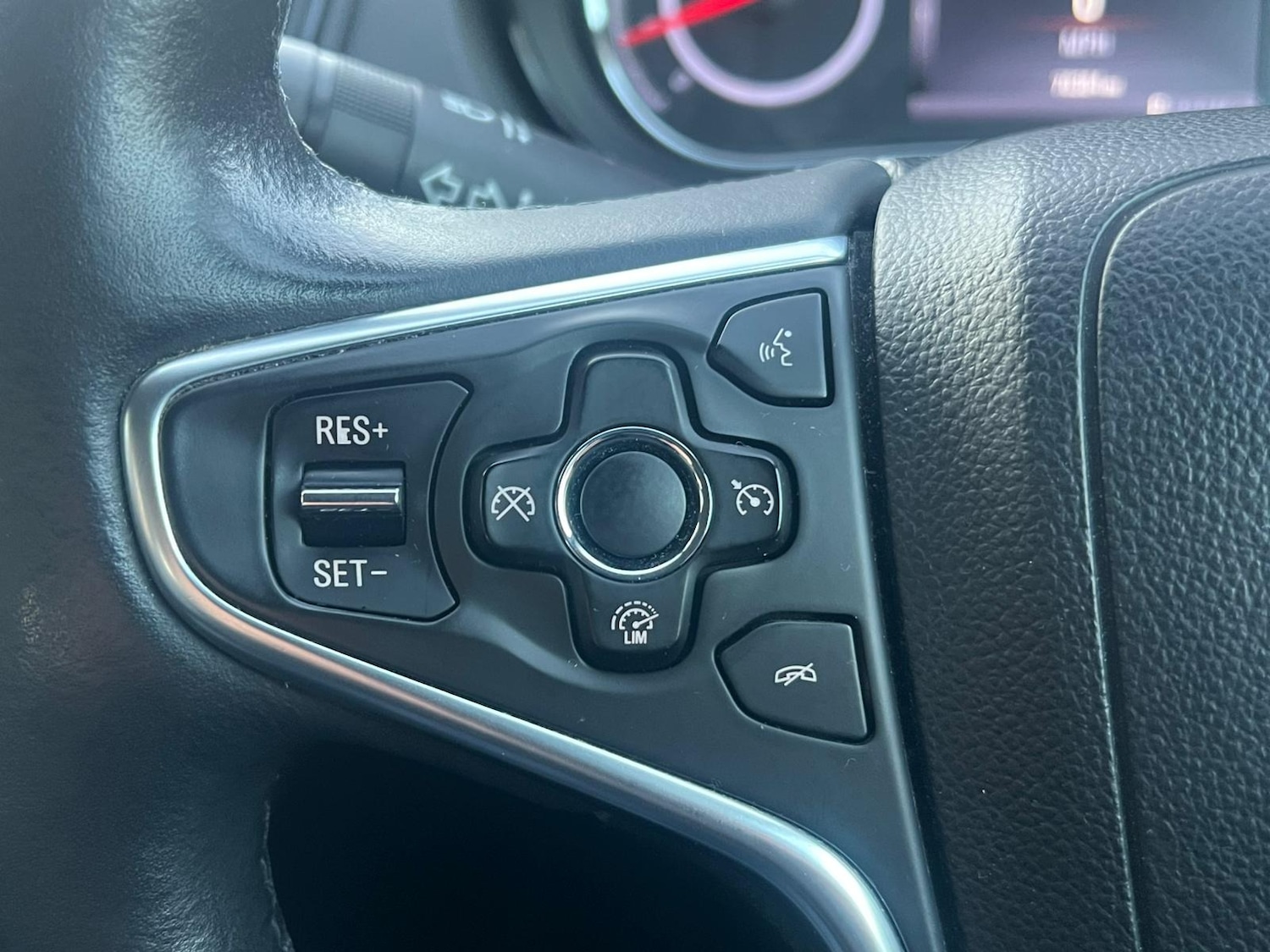 Used Vauxhall Insignia 2015 for sale - 76638222: Photo 34