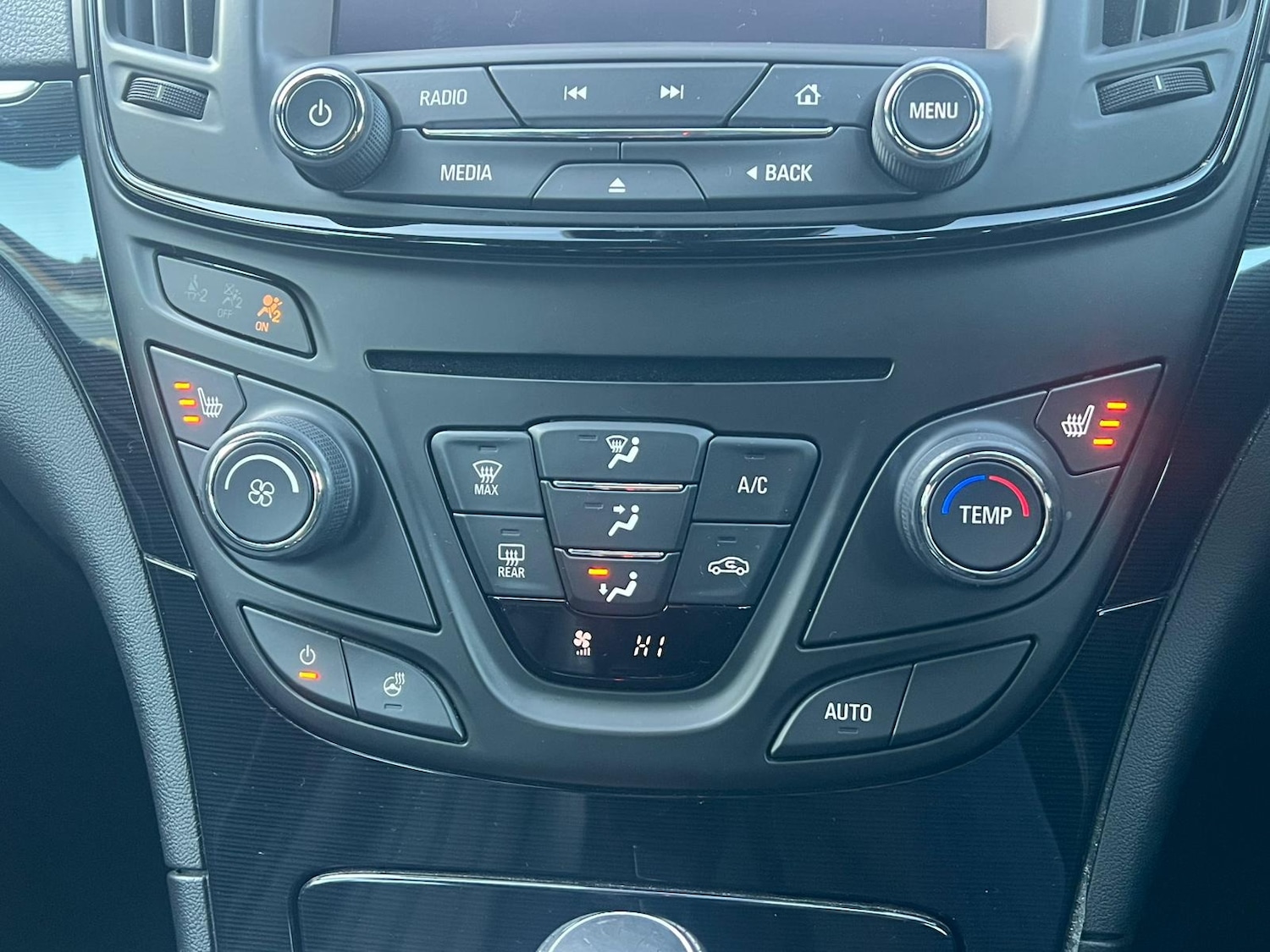 Used Vauxhall Insignia 2015 for sale - 76638222: Photo 37