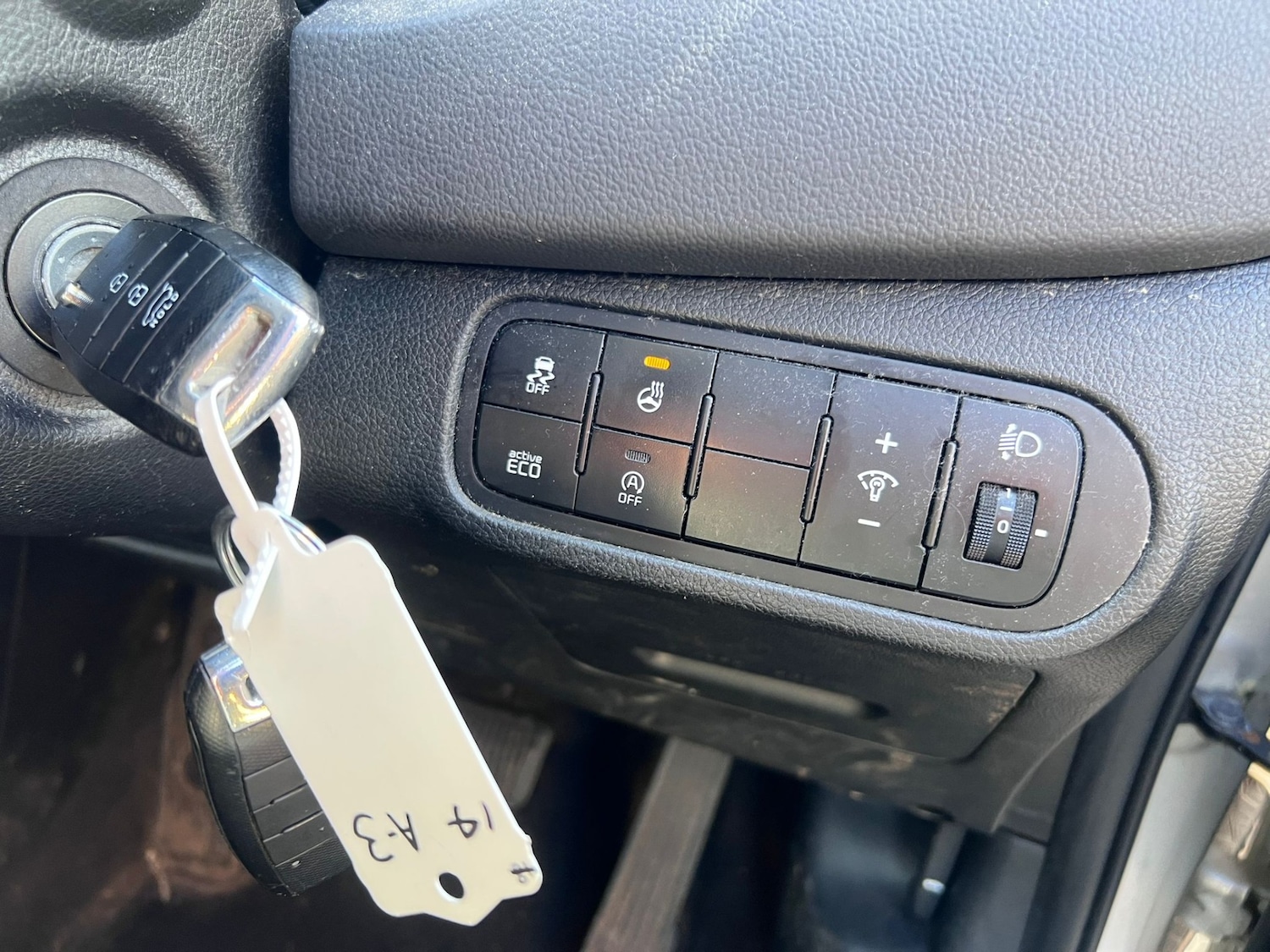 Used Kia Carens 2017 for sale - 77720572: Photo 17