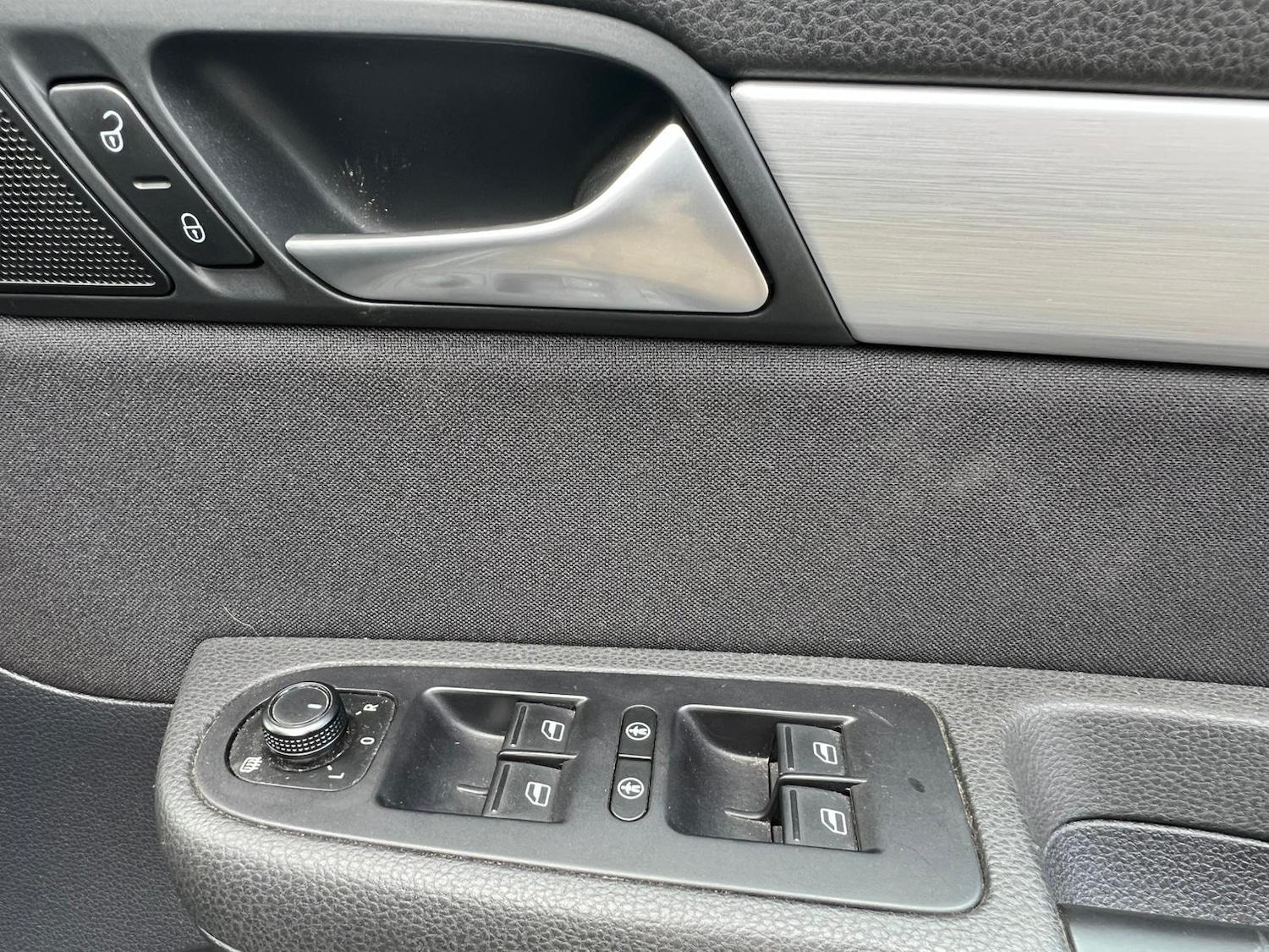 Used Volkswagen Sharan 2017 for sale - 77392162: Photo 27