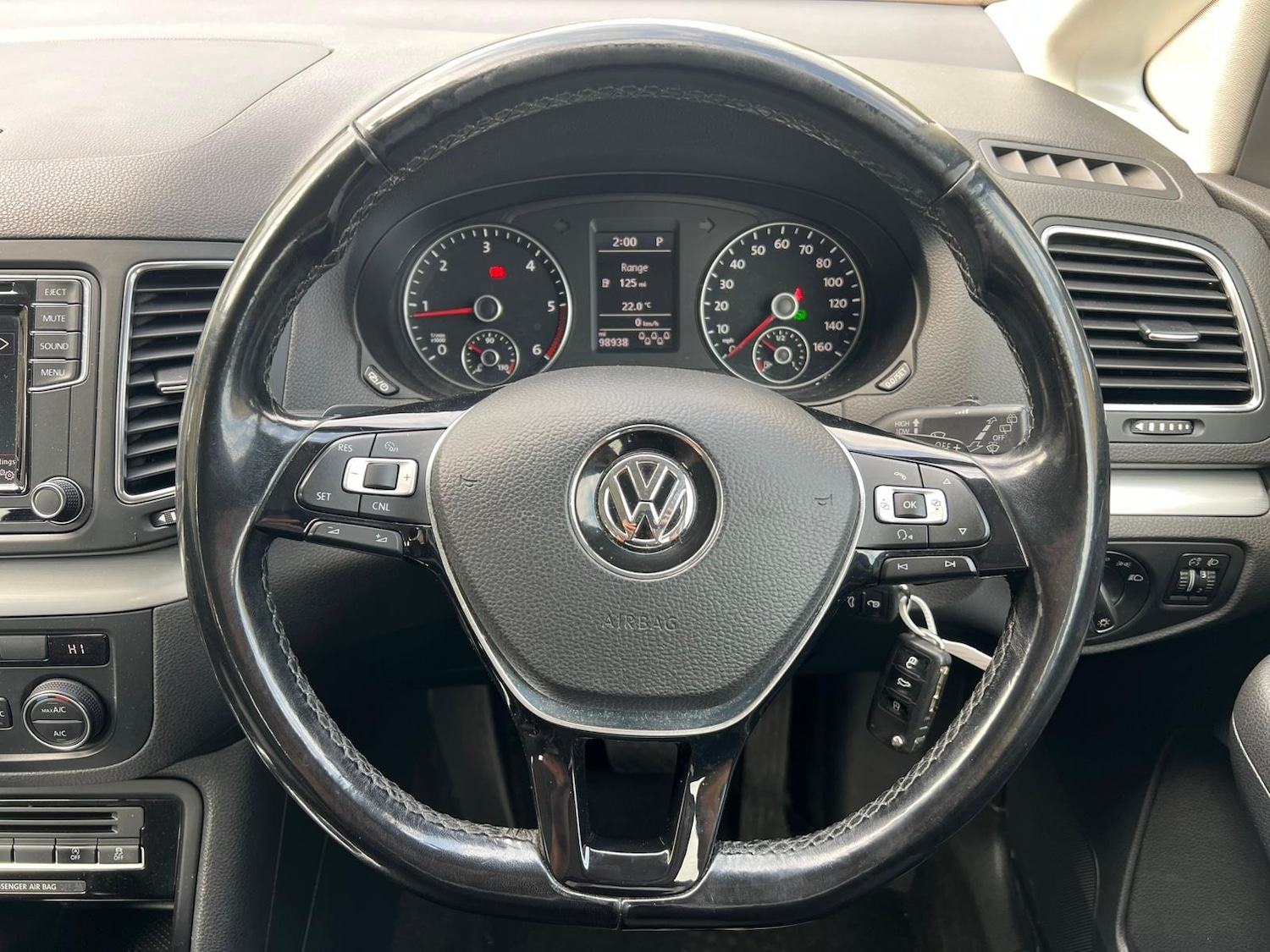 Used Volkswagen Sharan 2017 for sale - 77392162: Photo 30