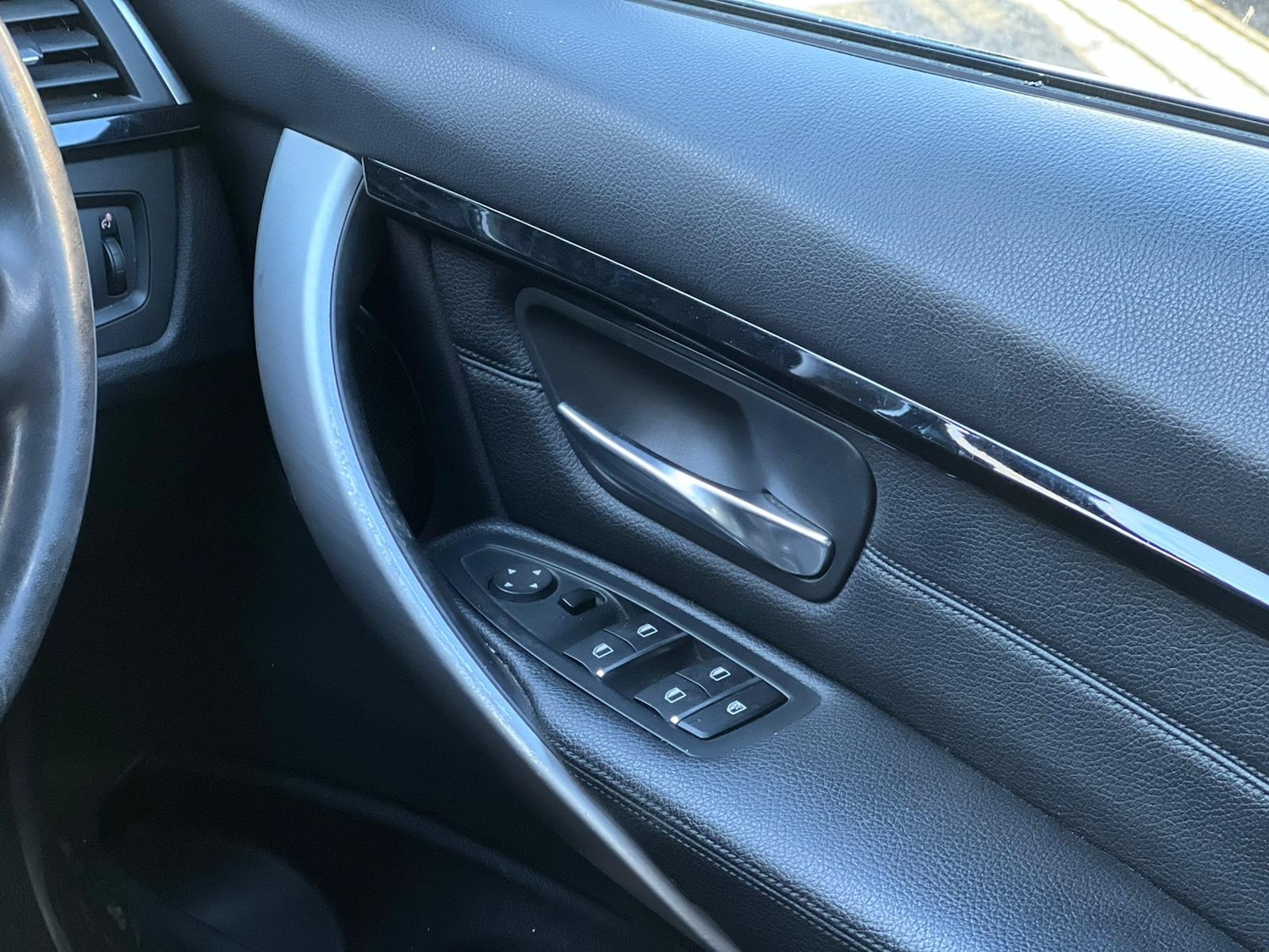 Used BMW 3 Series 2017 for sale - 76638074: Photo 23