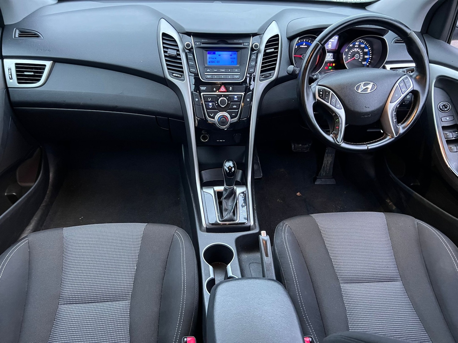 Used Hyundai i30 2014 for sale - 77159628: Photo 15