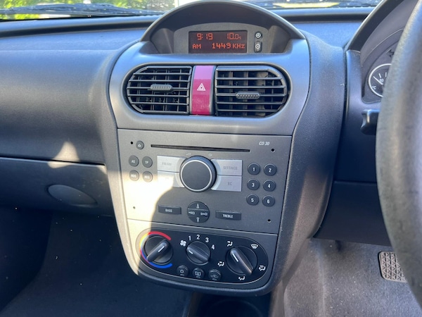 Used Vauxhall Corsa 2006 for sale - 76174283: Photo 16