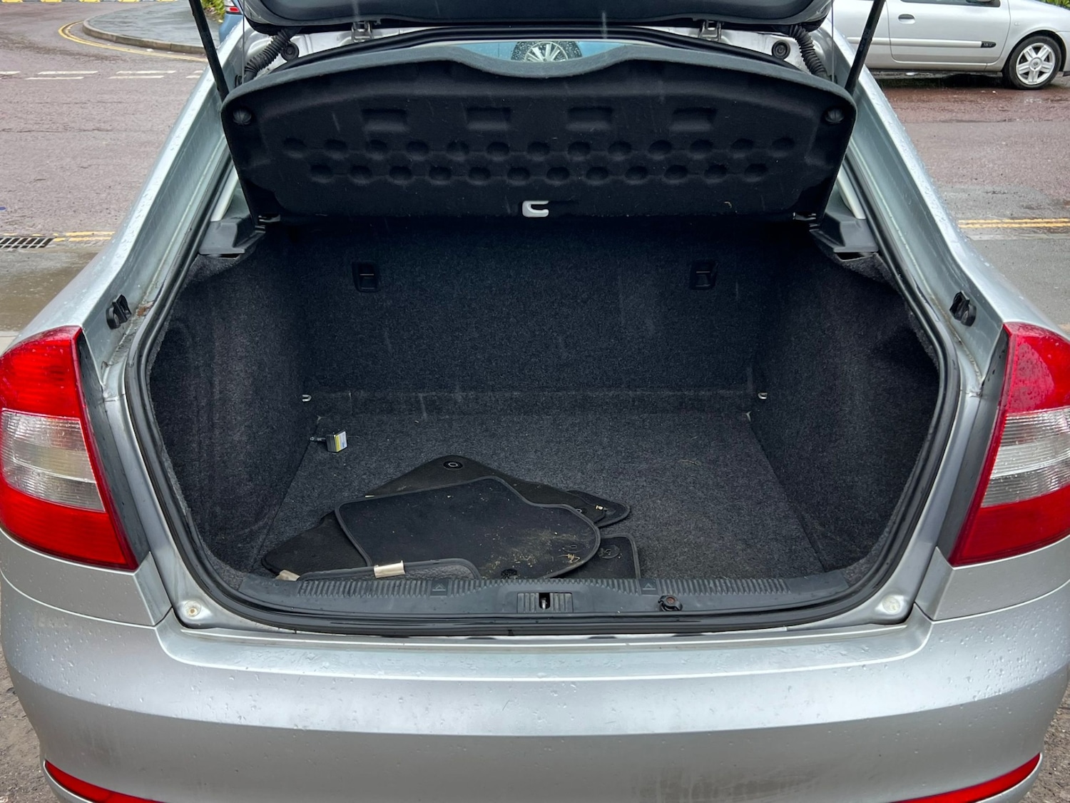 Used Skoda Octavia 2011 for sale - 77158716: Photo 9