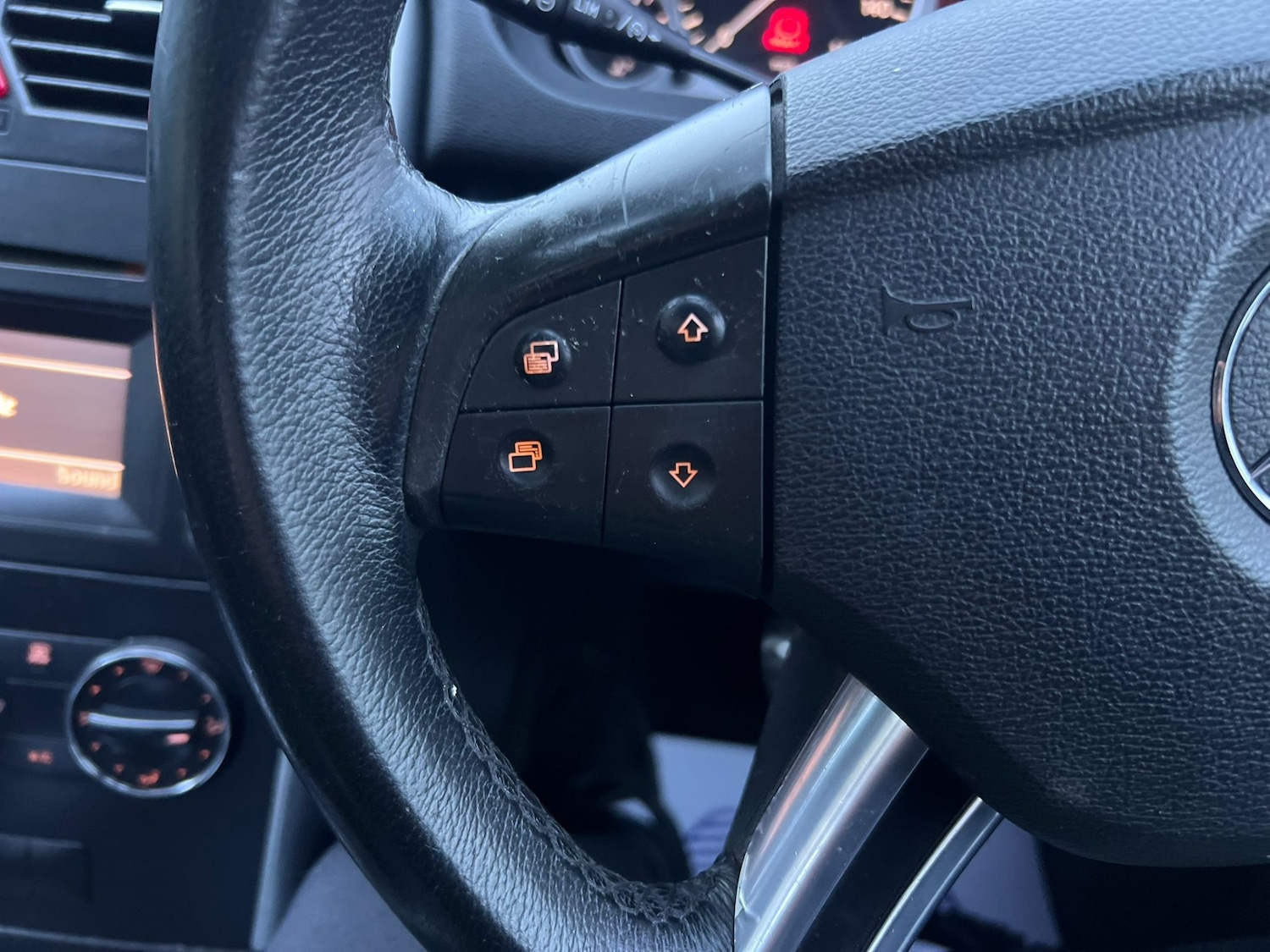 Used Mercedes-Benz B Class 2010 for sale - 77570889: Photo 23