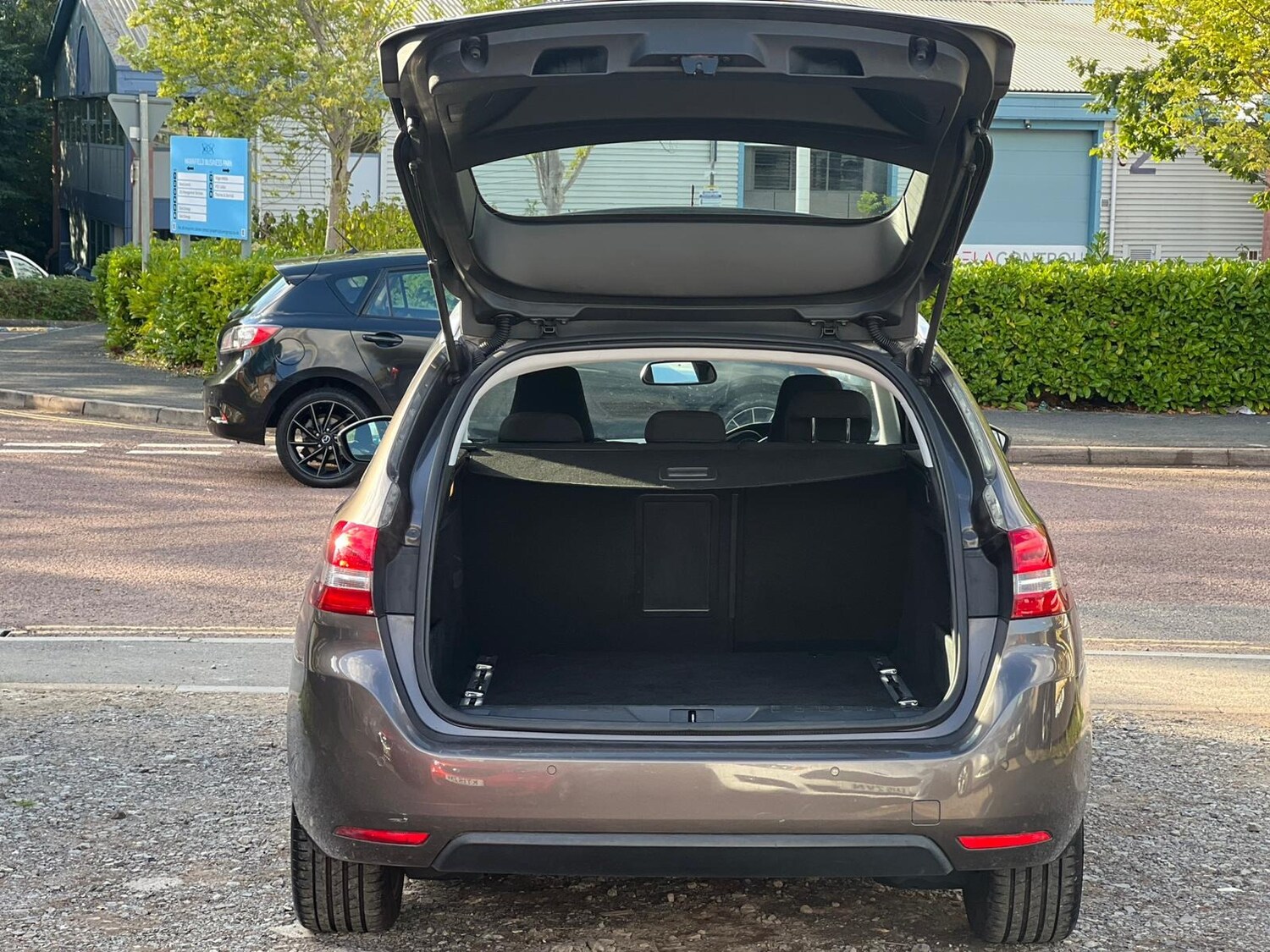 Used Peugeot 308 2015 for sale - 75497298: Photo 28