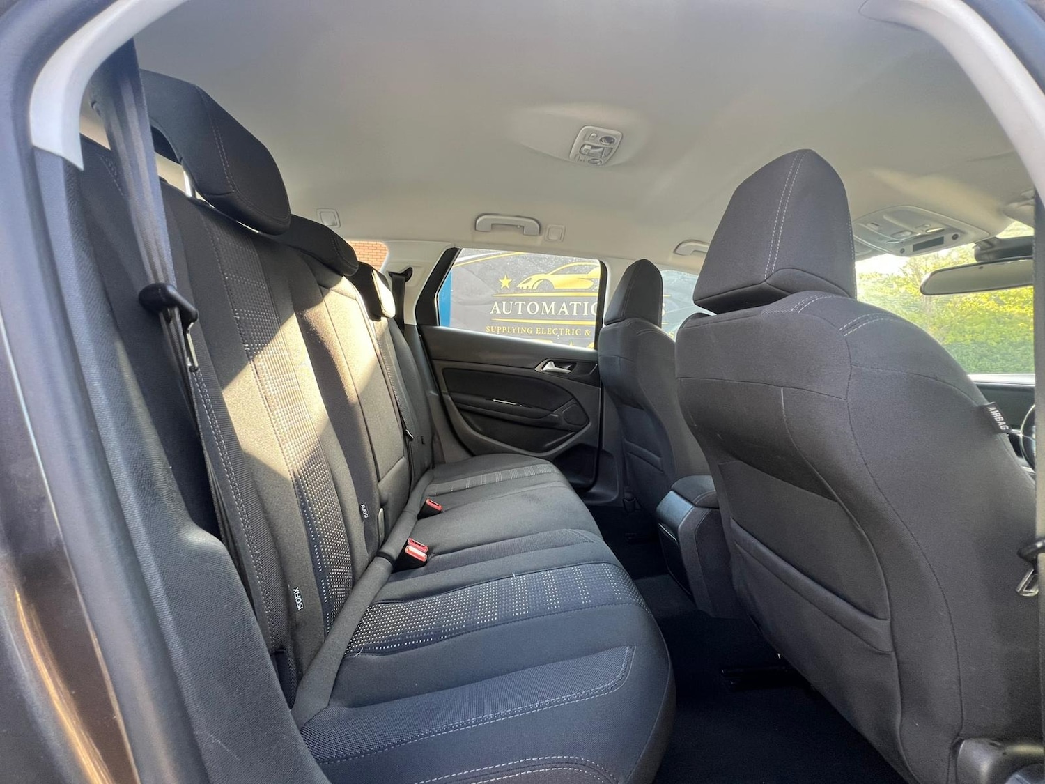 Used Peugeot 308 2015 for sale - 75497298: Photo 32