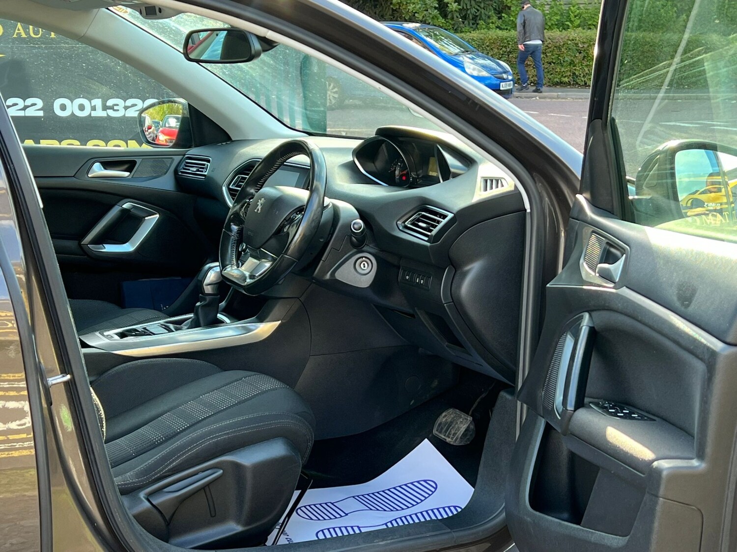 Used Peugeot 308 2015 for sale - 75497298: Photo 38