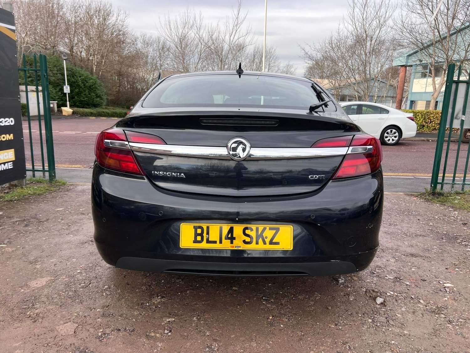 Used Vauxhall Insignia 2014 for sale - 77159639: Photo 8