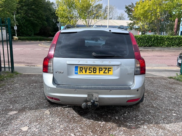 Used Volvo V50 2008 for sale - 76171355: Photo 5