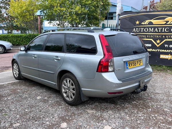 Used Volvo V50 2008 for sale - 76171355: Photo 6