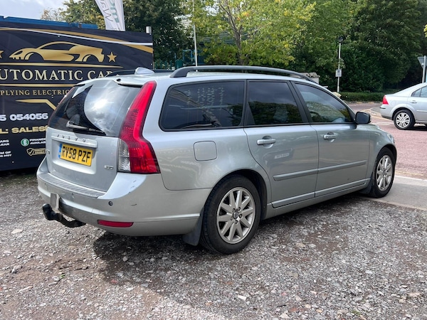 Used Volvo V50 2008 for sale - 76171355: Photo 7