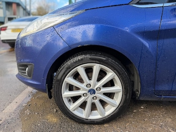 Used Ford Fiesta 2015 for sale - 78219728: Photo