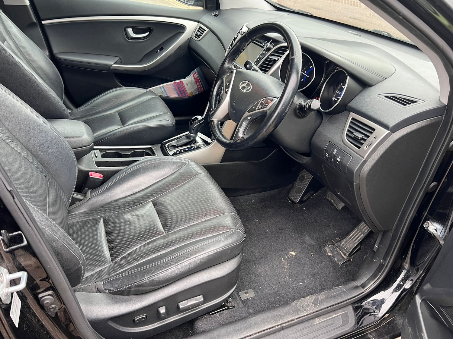 Used Hyundai i30 2015 for sale - 77819119: Photo 8