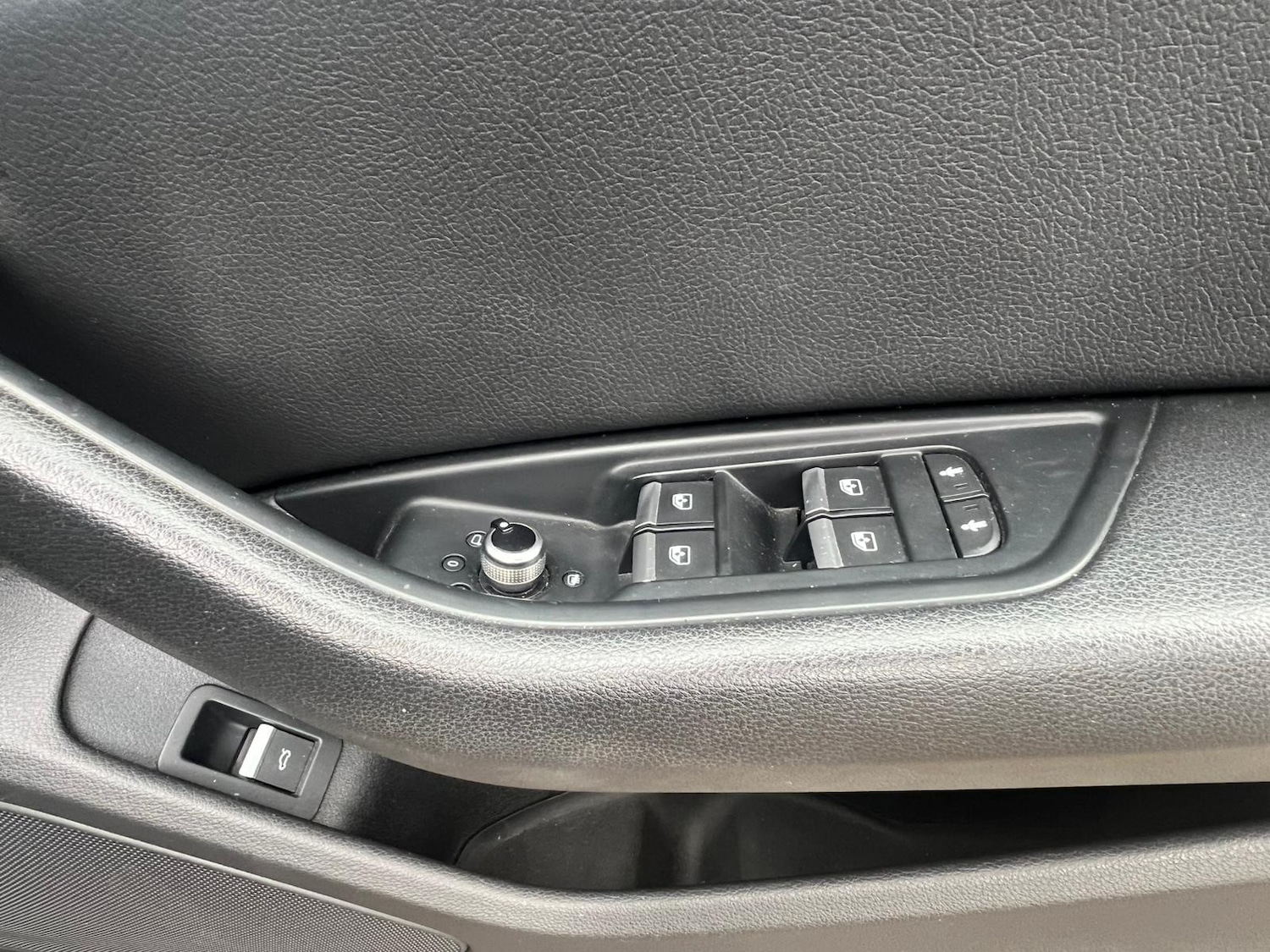 Used Audi A4 2017 for sale - 76430652: Photo 23