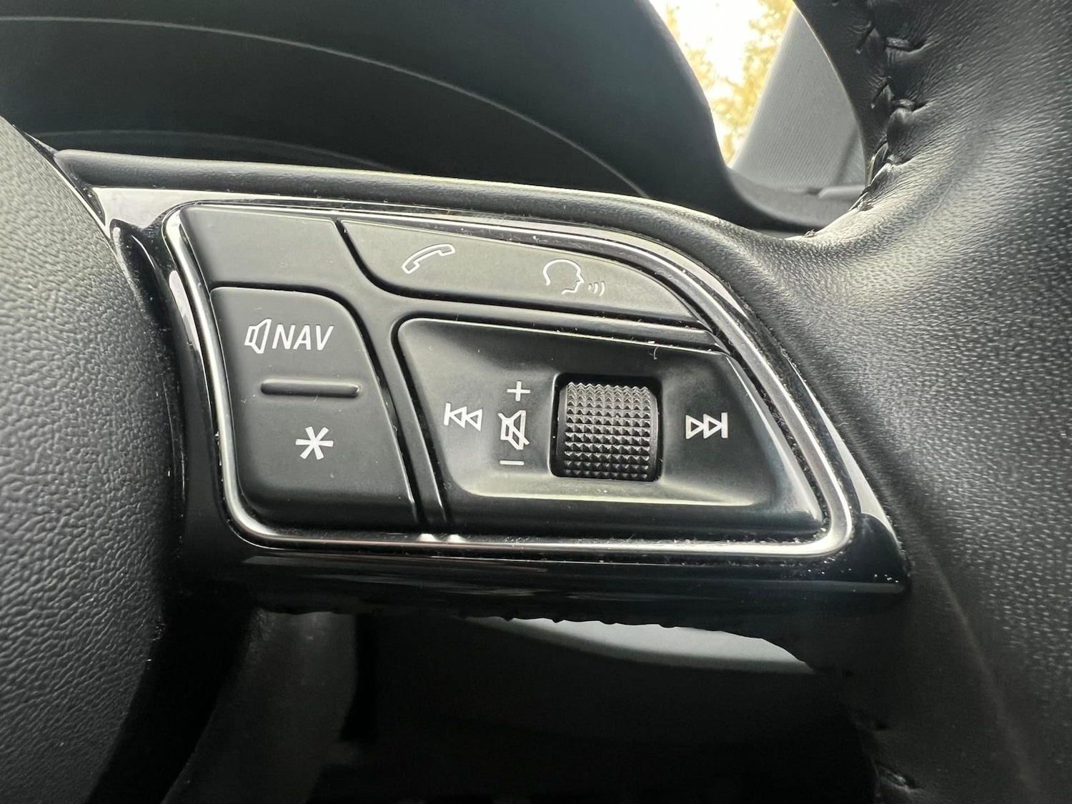 Used Audi A4 2017 for sale - 76430652: Photo 7