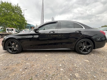 Used Mercedes-Benz C-Class 2018 for sale - 75487017: Photo