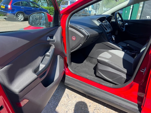 Used Ford Focus 2012 for sale - 75656359: Photo 21