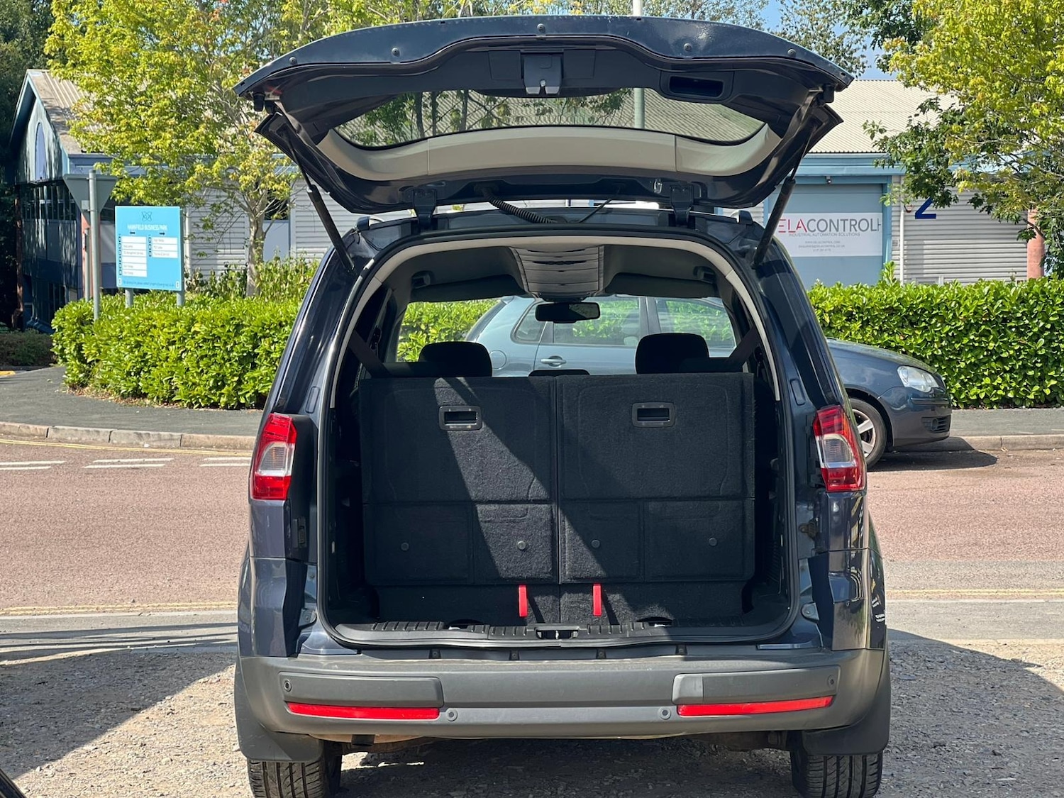 Vehicle 29