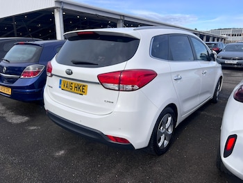 Used Kia Carens 2015 for sale - 77819130: Photo