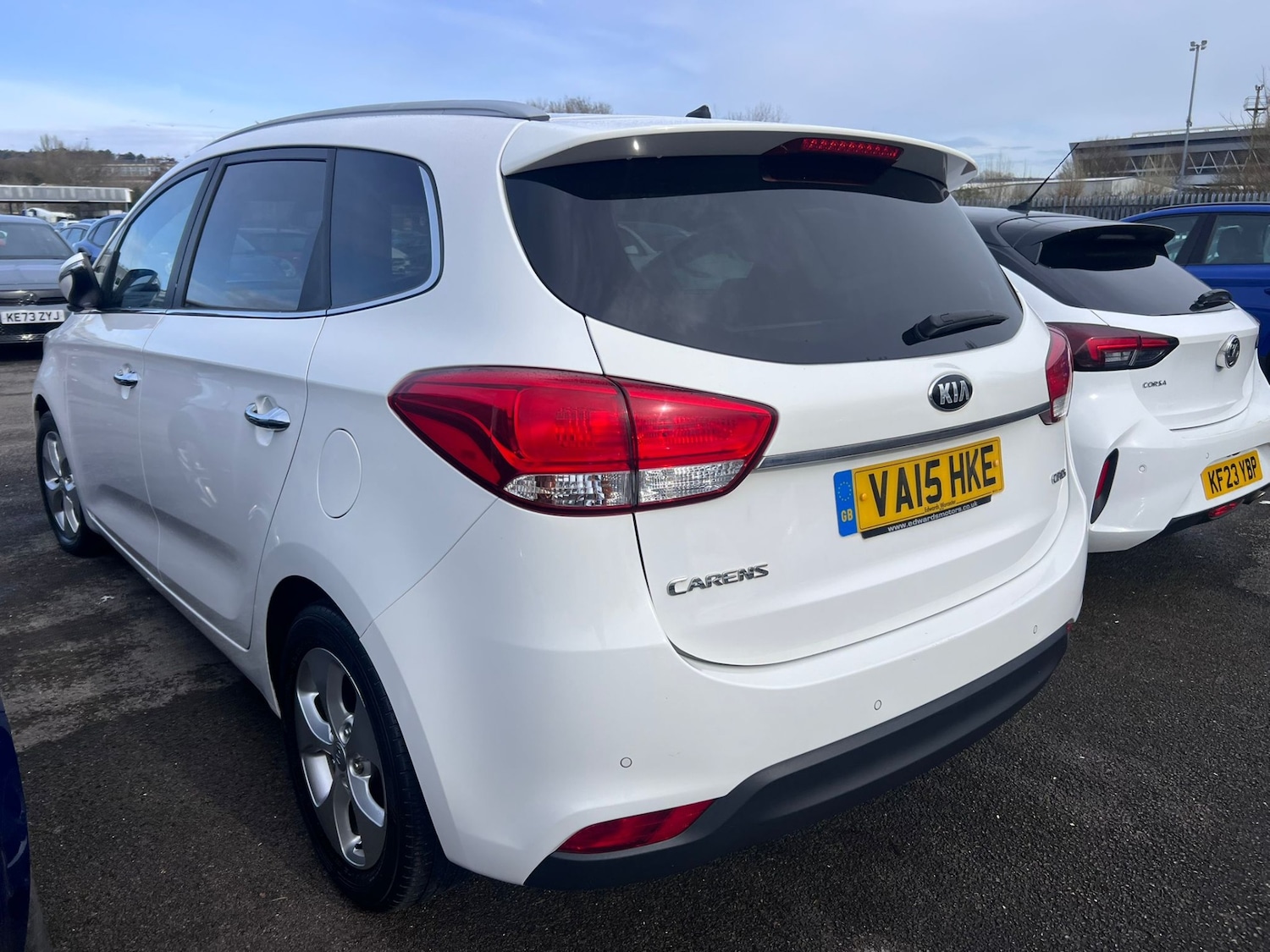 Used Kia Carens 2015 for sale - 77819130: Photo 3